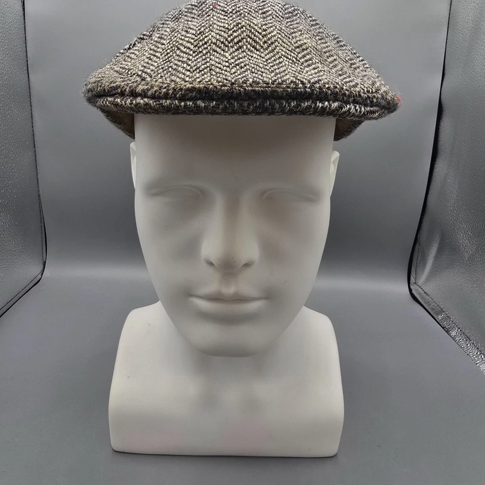 Vintage 1970s Harris Tweed Made in Scotland Herringbone Wool Flat Cap (US 7 1/8) - Image 3 of 4
