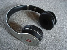 LikeNew Beats by Dr. Dre Solo HD Headband Wireless Headphones - Silver