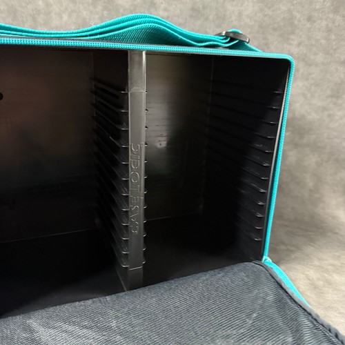 Case Logic 30 CD Rack in Black Carrying Case with Adjustable Shoulder Strap - Picture 8 of 13