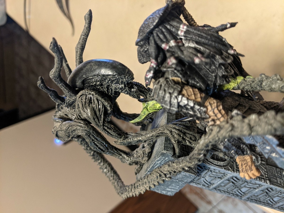 SF・ファンタジー・ホラー Transforming Action Set AILENS PREDATOR SF・ファンタジー・ホラー Transforming Action Set AILENS