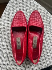 adorable vintage amalfi red woven leather loafer/flat.. made in italy size 6