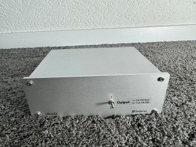 Dodocus UBox2X High End symmetrischer XLR Umschalter in silber guter Zustand
