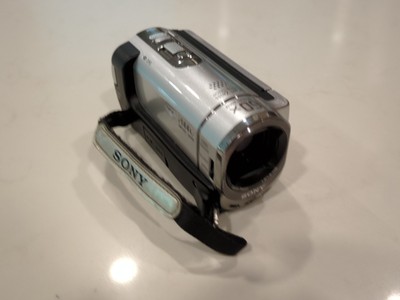 Sony Handycam DCR-SX44 4GB 60x Zoom Camcorder - Silver - minor LCD
