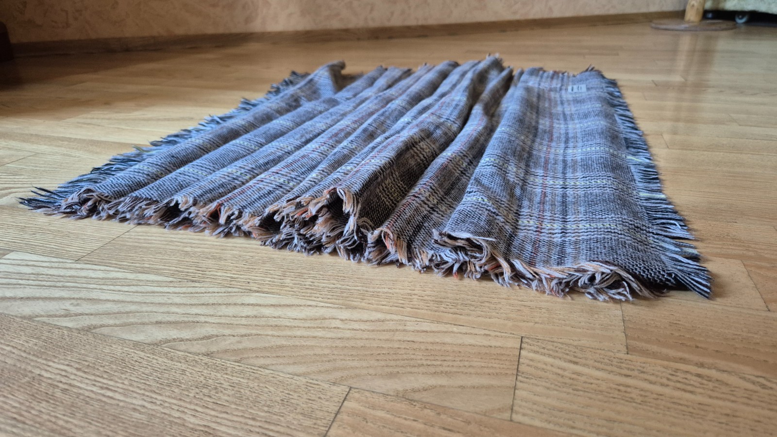 BURBERRY cashmere rectangular large scarf shawl f… - image 10