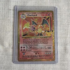 Charizard 4/102 Pokémon Celebrazione 30° Anniversario Collezione Classica
