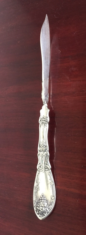 Master Butter Knife Vintage Vine Pattern  1847 Rogers Bro NM 