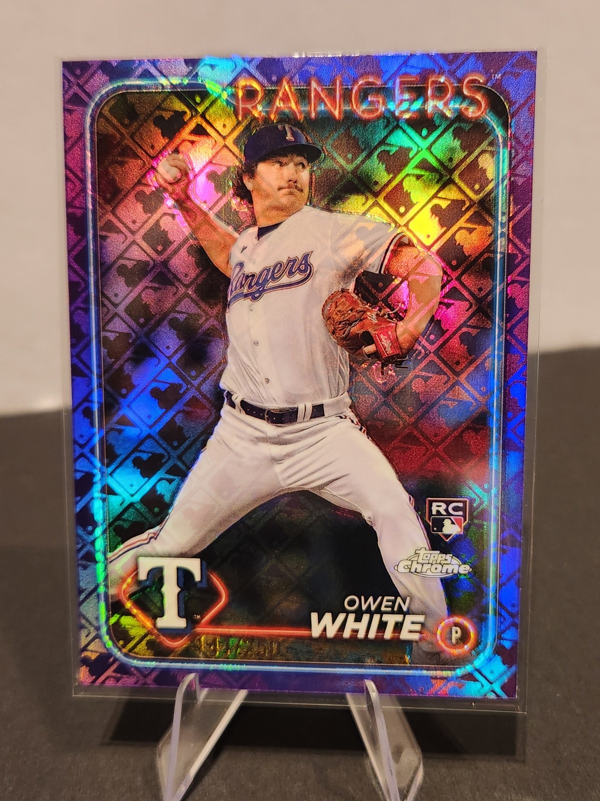 2024 Topps Chrome - Owen White #211 Purple Refractor /250 (RC)