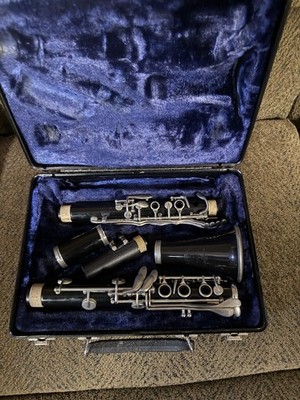 Bundy Resonite Clarinet 