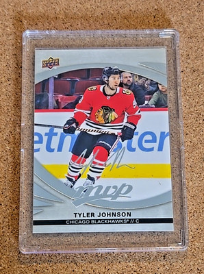 2023-24 Upper Deck MVP Silver Script Tyler Johnson Chicago Blackhawks Snap Case