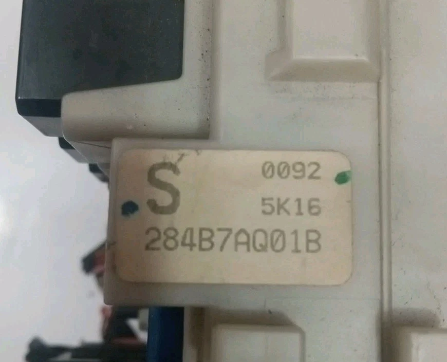 P/N 284B7AQ01B 03-07 英菲尼迪 G35 03-05 日产 350Z Altima IPDM 保险丝继电器盒 — 第 3/4 张图片