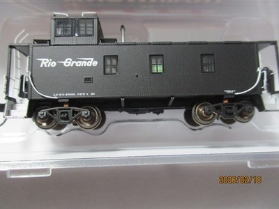 Trainworx # 31499-03 Un-numbered  Rio Grande Caboose Black. N-Scale