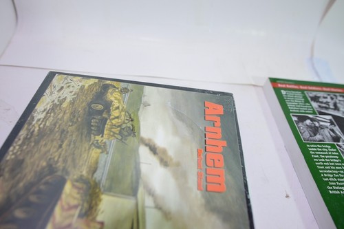 ARNHEM: DEFIANT STAND BY KRITISCHER HIT MIT BUCH - Bild 9 von 9
