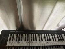 Alesis Q49 Usb Midi Keyboard Controller