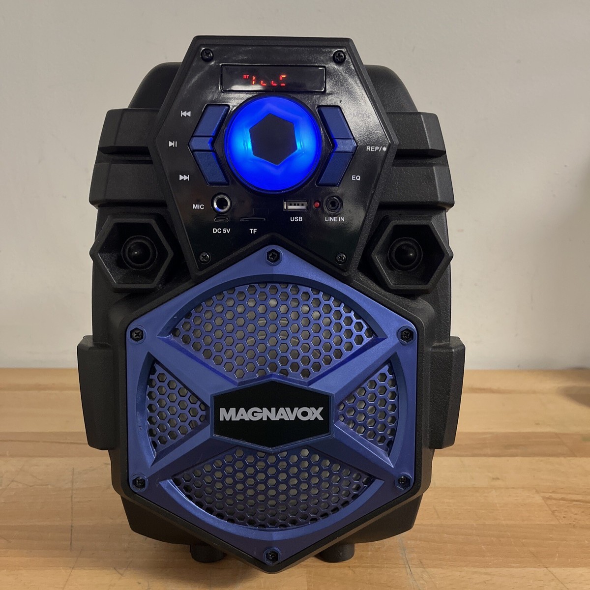 Speaker System Magnavox Portable Speaker Magnavox Portable Speaker