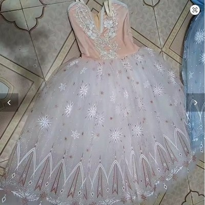 Romantisches tutu weiß/rosa 1x Gr. M 3x Gr.S 2x XXL