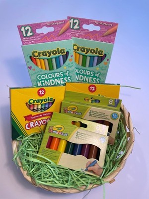 Osterkorb mit Crayola Wachsmalstiften und Buntstiften