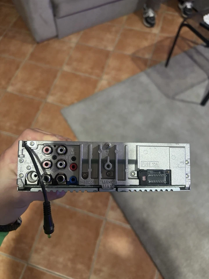 Autoradio ALPINE UTE-200BT Car Stereo - Immagine 2 di 2