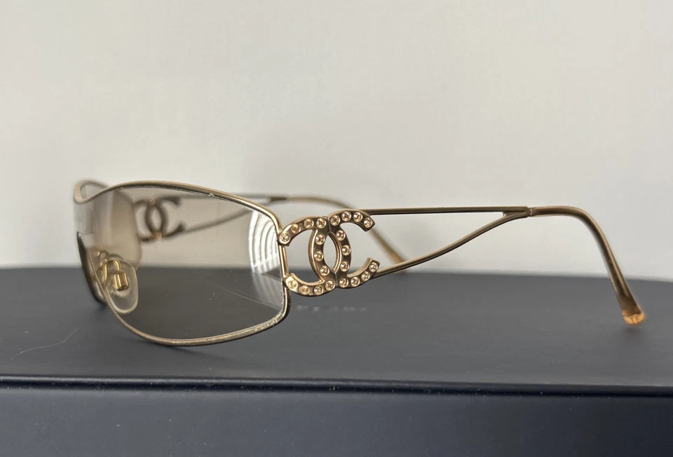 Gafas de sol vintage CHANEL para mujer 4073-B doradas Foto 4 de 4