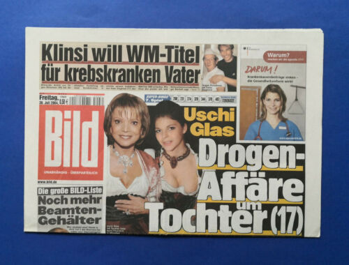 Bild Zeitung -    30. 7. 2004 - Veronica Ferres * Jürgen Klinsmann * Jogi Löw - Afbeelding 1 van 1