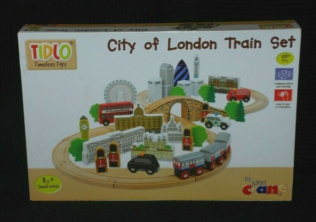 tidlo wooden train set