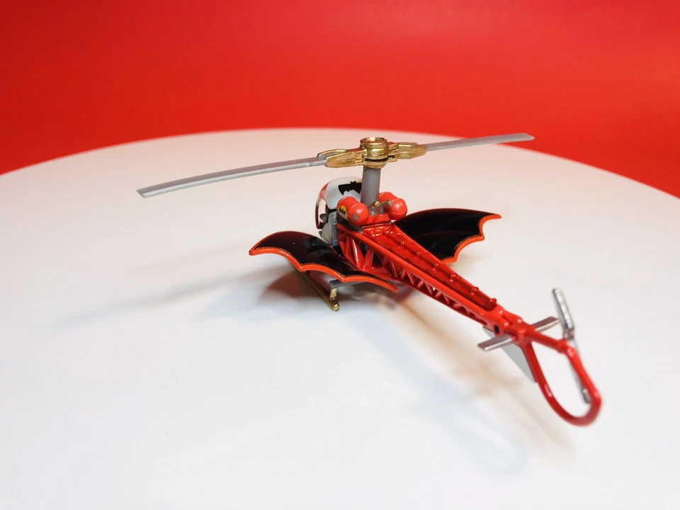 2015 Hot Wheels Batman Batcopter DC COMICS - Image 4 of 4