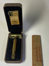 Vintage 1937 Gillette Sheraton Safety Razor Set Case & Blade