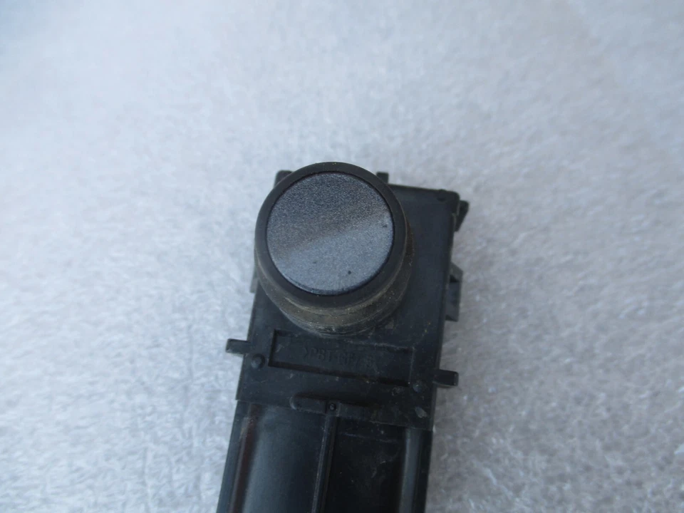 SENSOR DE AYUDA DE ESTACIONAMIENTO DELANTERO EXTERIOR LEXUS GX460 89341-60040 OEM USADO Foto 3 de 4