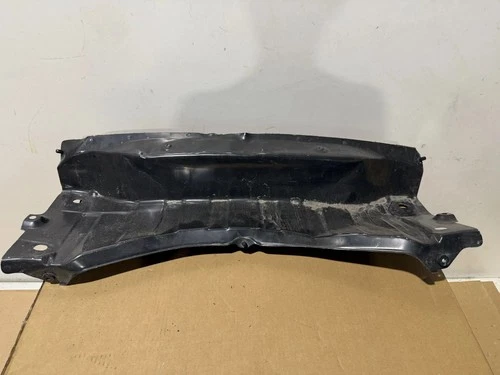 Rear body panel