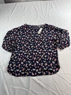 francesca's Navy Floral Button Back Blouse 3/4 Sleeve Crew Neck Size M