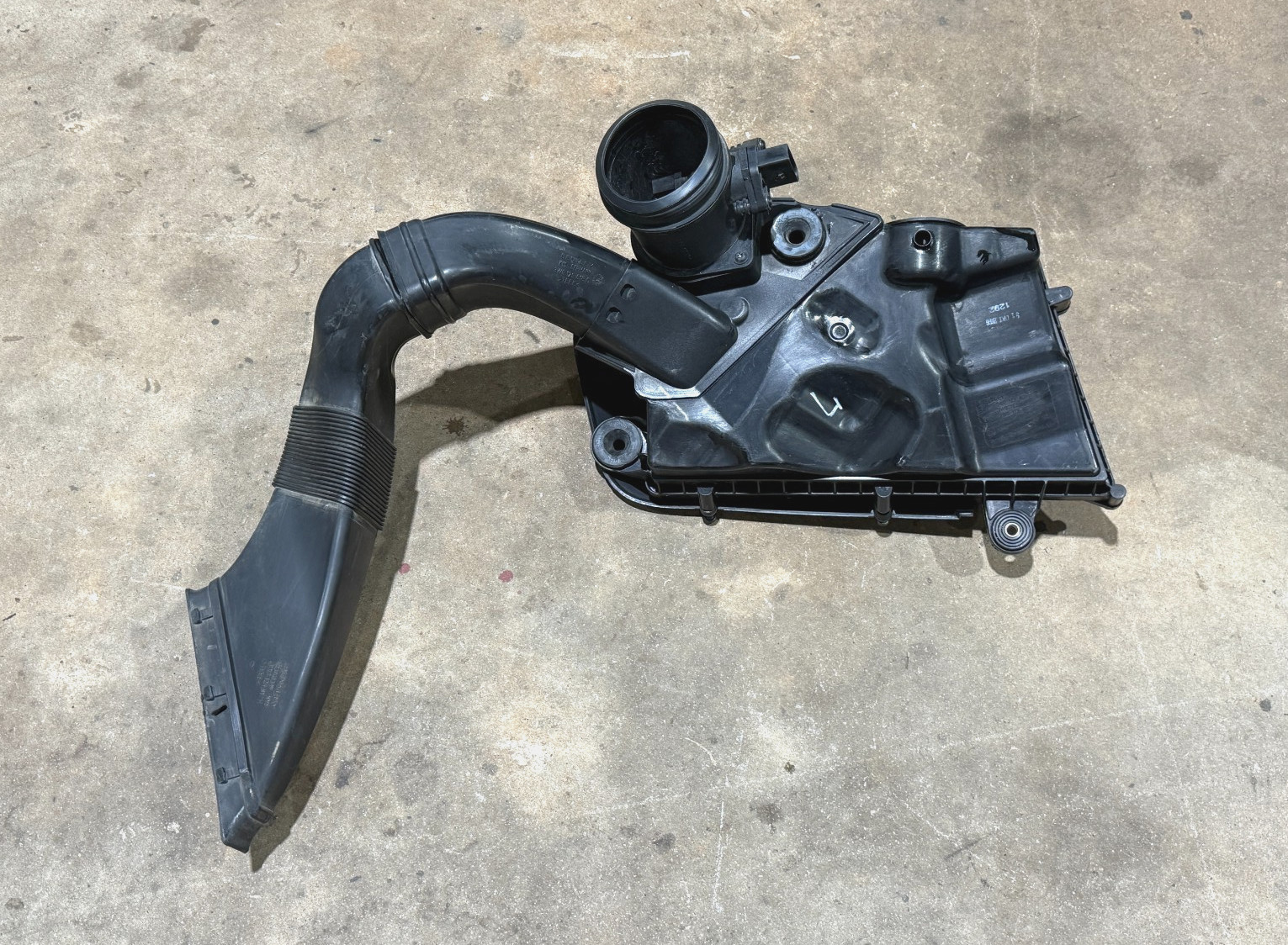 06-12 Bentley Continental Flying Spur Left Air Intake Cleaner Box W/Duct PO43