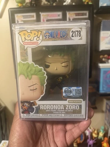 Funko Pop! Vinyl One Piece Roronoa Zoro Limited Edition 3500 PCS With Protector