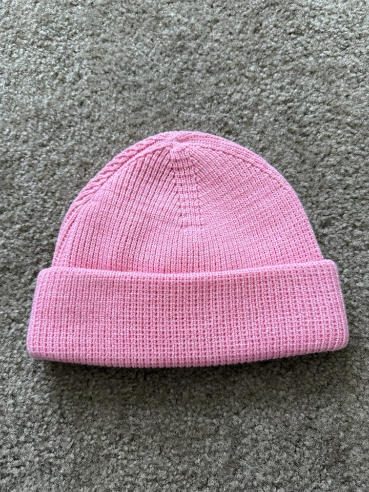 Gorro Alexander Wang Nuevo con Etiquetas Logo Grabado - Agotado Foto 4 de 4