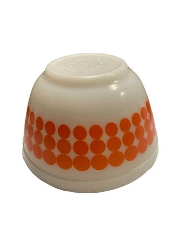 PYREX Vintage Orange Polka Dot Mixing Nesting Bowl 1.5 Pint 401 USA