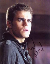 Paul Wesley - Actor - Signed Photo - COA (29913)