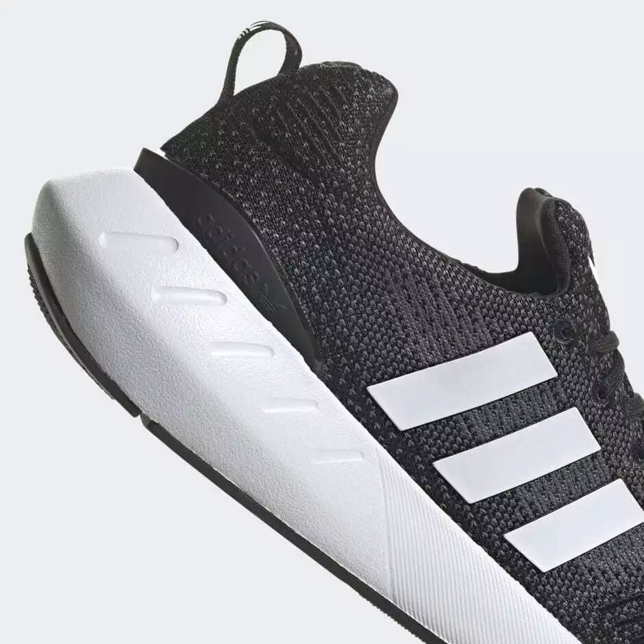 Tenis adidas hotsell originals swift run