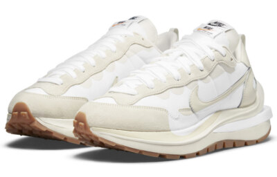 Size 4 - sacai x Nike VaporWaffle Sail Gum for sale online | eBay