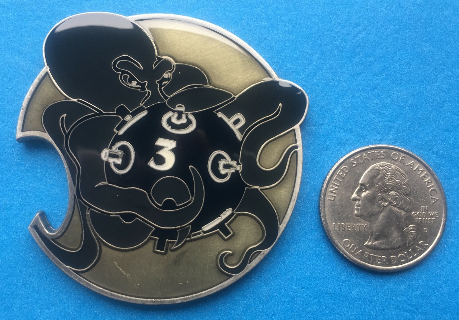 US NAVY CHALLENGE COIN LCS SQUADRON 1 / MINE COUNTERMEASURES DETACHMENT 3-image