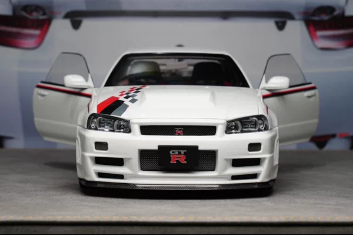 1/18 Motorhelix Nissan Skyline GT-R R34 Nismo Customized White