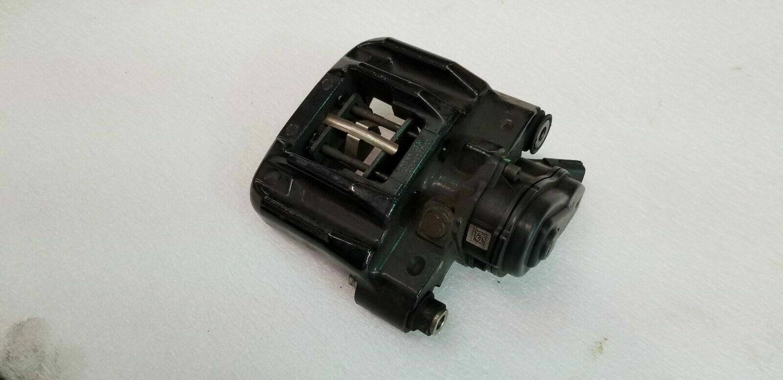 MCLAREN MP4-12C REAR RIGHT SIDE E BRAKE HANDBRAKE CALIPER OEM 11C0054CP