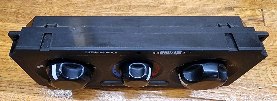 2005 - 2012 OEM Nissan Xterra Frontier aquecedor climático controle AC - Imagem 3 de 4