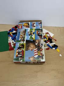 LEGO Castle 383/6083 Knight&rsquo;s Joust InComplete With Box And Manual