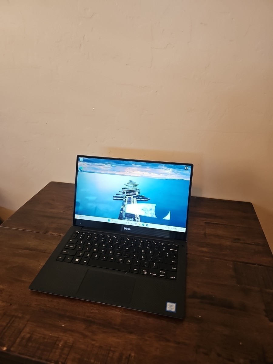Dell XPS 13 9360　Core i7 7560U SSD　Win11 Dell XPS 13 9360 13