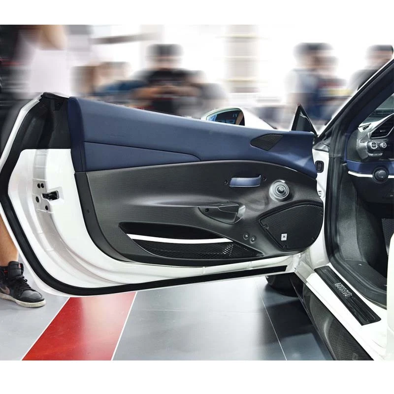 Tira de moldura de umbral de puerta de fibra de carbono real para Ferrari 458 Italia Spider Speciale Foto 3 de 4