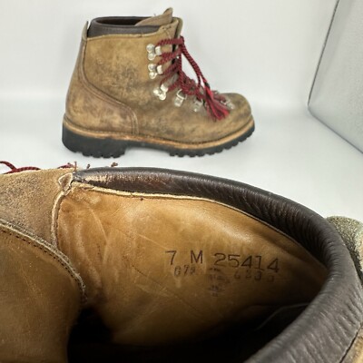 Vintage Vasque Hiking Boot Womens 7.5-8 Leather Gore-Tex Mountain Trail Vasque Vintage Hiking Boots Women 7 M Leather Trail  main image 2