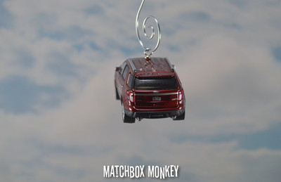 Cochecito Ford Escape 2013 Escala 1:64 GreenLight - Edición Amazing Race, Color Rojo, Coleccionable