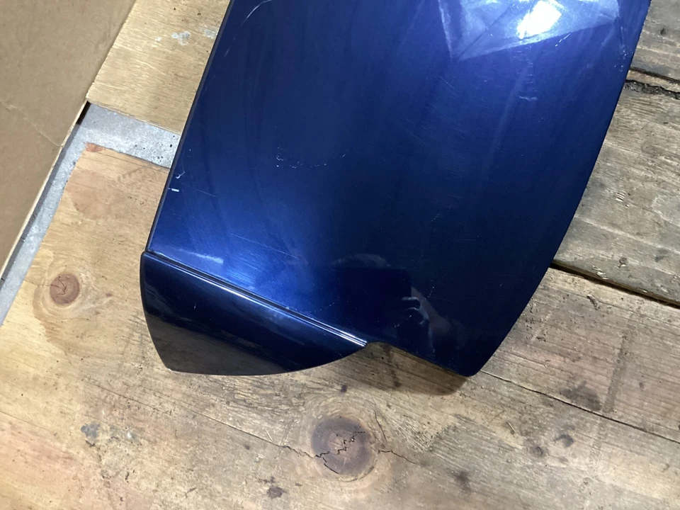 BMW X3 2004-2010 alerón de alerón superior de puerta trasera original OEM Foto 4 de 4