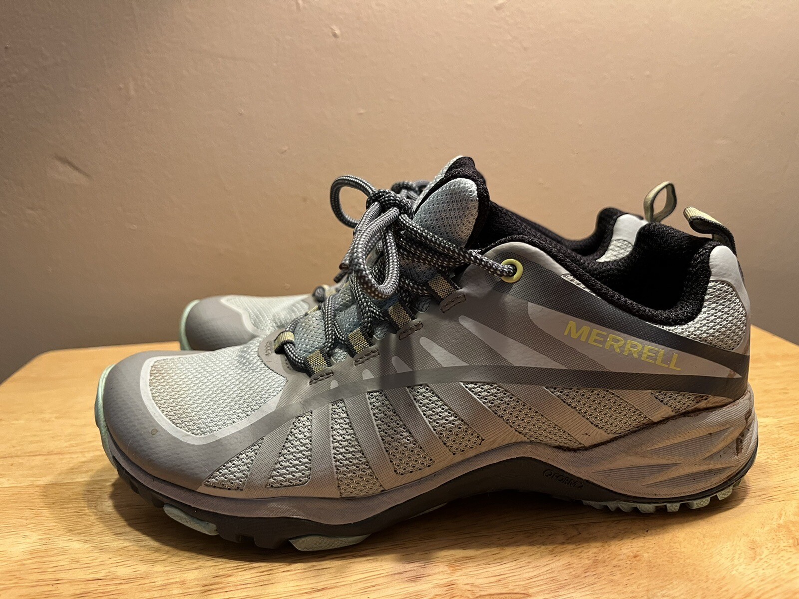 Merrell Siren Edge Q2 Hiking Shoes “Frost” Womens Size
