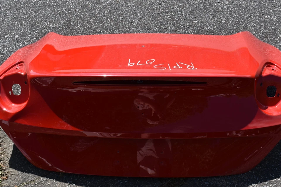 Tapa maletero Ferrari California 2015-2018 OEM de fábrica Foto 3 de 4
