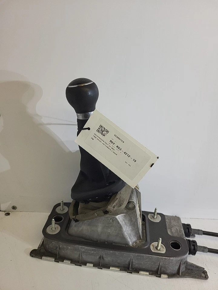 Volkswagen Golf MK6 Gt Tdi Hatchback 5 Door 2009-2013 Gearstick K63 - Image 2 of 4