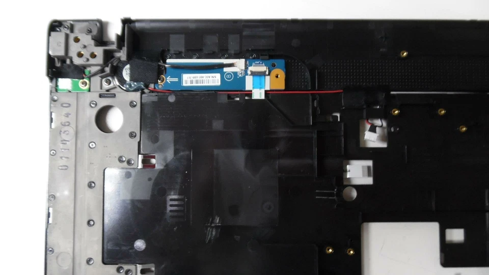 Reposamanos original Sony Vaio PCG-3J1L con panel táctil y altavoces - E244324 Foto 4 de 4